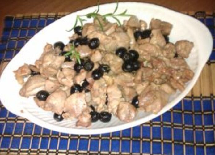 Bocconcini di tacchino alle olive nere