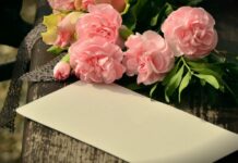 Scegliere i biglietti d’invito per ogni evento biglietto d'invito