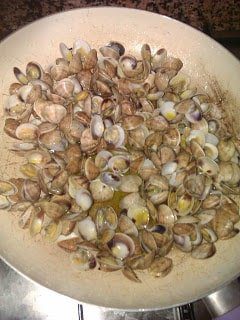 Come preparare gli spaghetti con le vongole