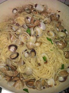 Come preparare gli spaghetti con le vongole