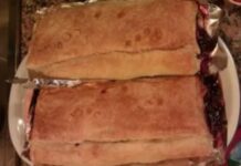 Dolce con frutta secca e marmellata Dolce con frutta secca e marmellata