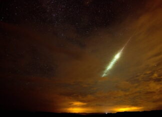 Meteoriti e asteroidi: origini e rischi di piogge Meteoriti e asteroidi stelle cadenti