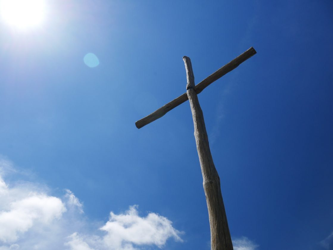 Sognare Una Croce Di Legno Che Significa Sognare una croce: simboli significato numeri da giocare - Notizie In
