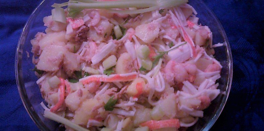 Patate lesse con surimi 