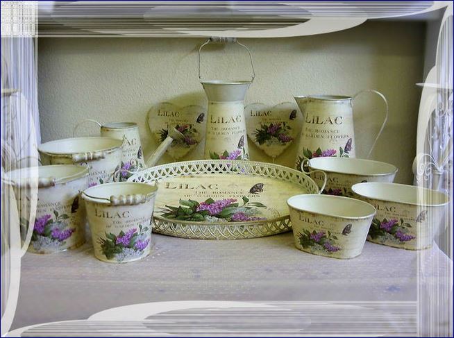 shabby chic in cucina lavanda e bianco