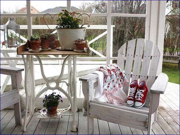 giardino d'inverno e veranda stile shabby
