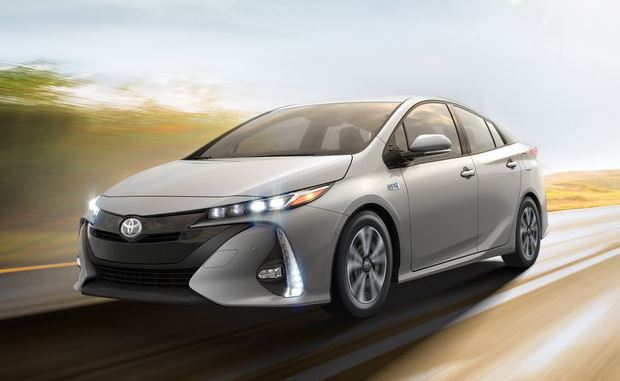 toyota-prius-plugin