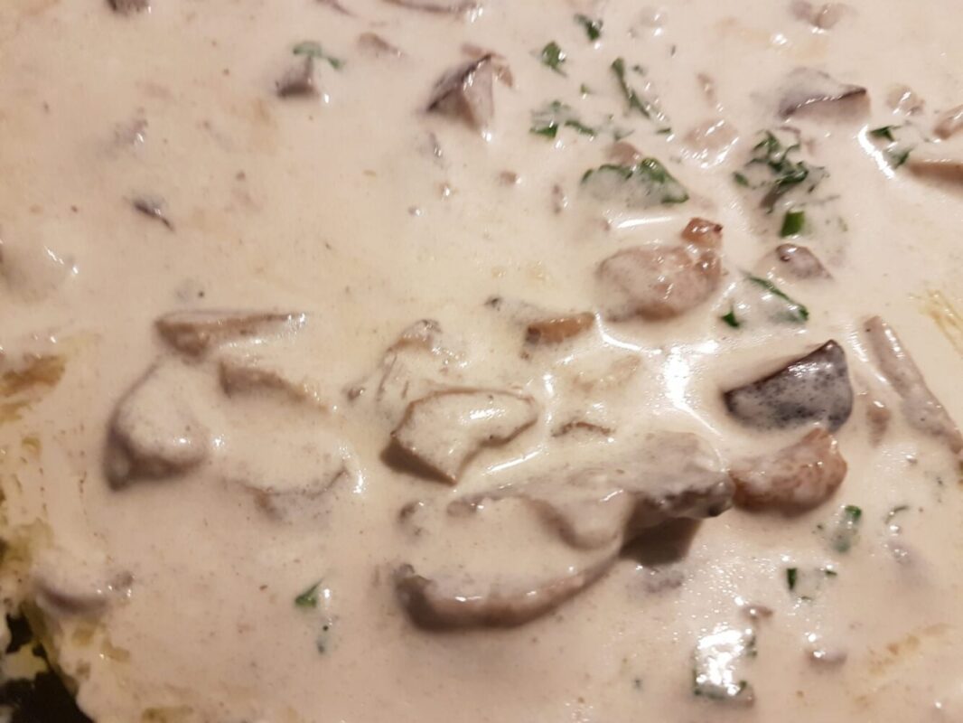 Pappardelle ai funghi porcini piselli e panna Notizie In Vetrina