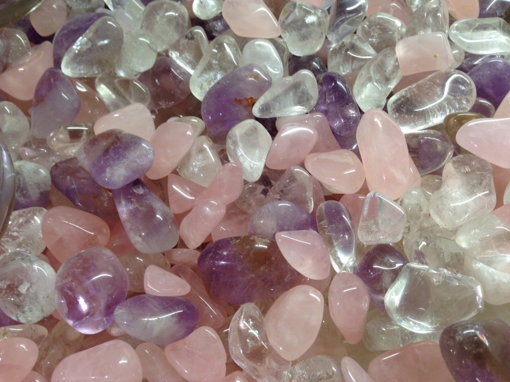 Proprietà ed uso dei cristalli e delle pietre