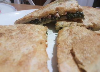 Come fare la focaccia ripiena di verdure o prosciutto con lievito madre Focaccia ripiena
