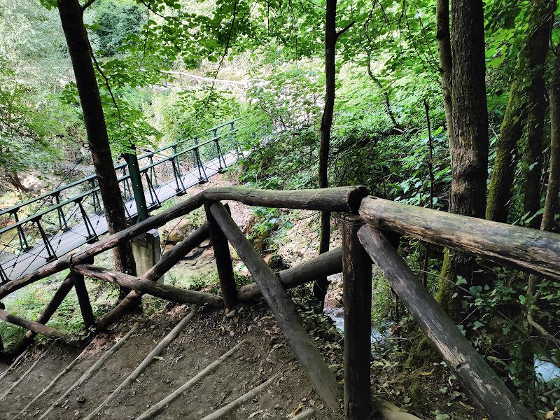 Discesa al lago di San Benedetto e ponte