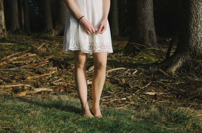 Sognare di camminare scalzi o perdere le scarpe significato e numeri