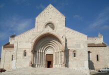 Tre località imperdibili da visitare nelle Marche: consigli per una vacanza perfetta