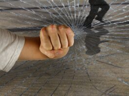 Sognare di scappare da qualcuno che vuole ucciderci significato, simboli, numeri