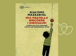 Mio fratello rincorre i dinosauri libro di Giacomo Mazzariol
