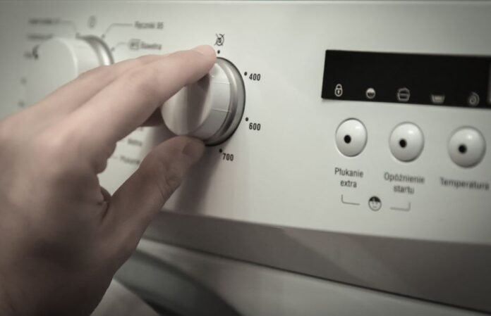 Come ridurre i consumi della lavatrice