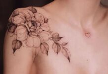 Tatuaggi con fiori donna quali sono i più belli