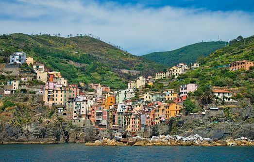 Riomaggiore-5-terre