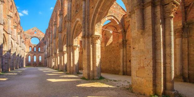 L'Abazia di San Galgano e la Spada nella Roccia