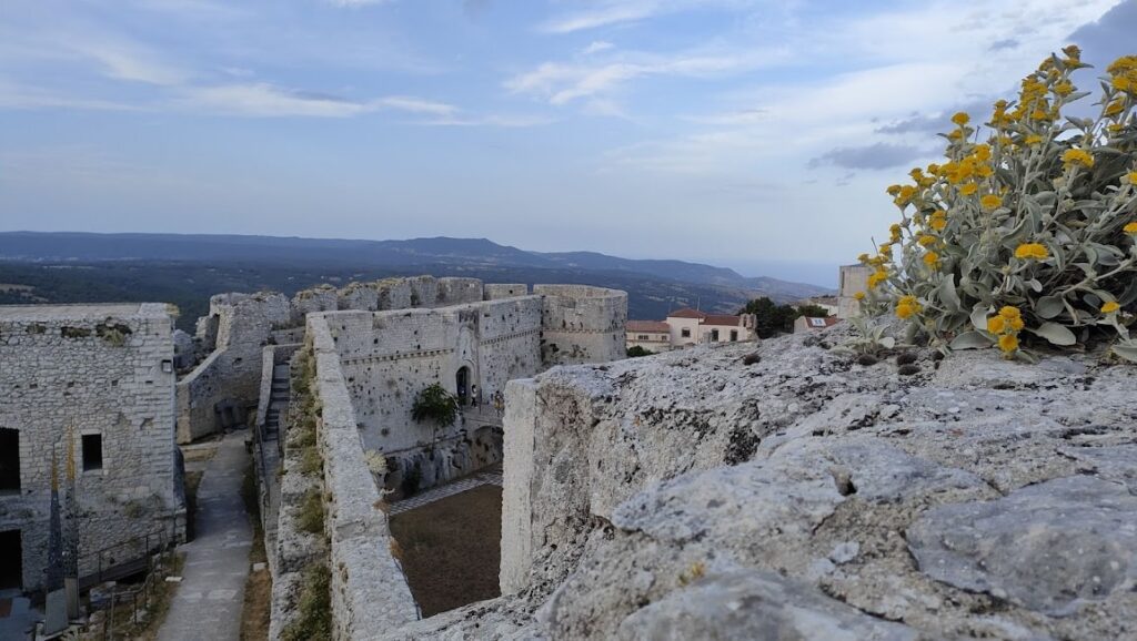 Castello normanno sant' angelo