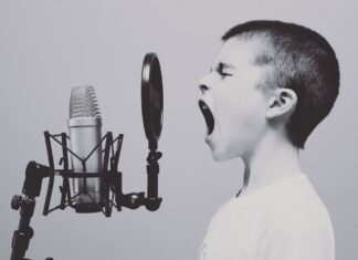 Canto come eseguire i vocalizzi per estendere la voce