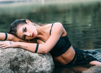 Tatuaggi polso idee, foto e disegni Tatuaggi polso idee, foto e disegni