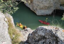 Marmitte dei giganti in canoa