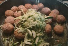 Polpette alle zucchine secondo e contorno insieme Polpette alle zucchine secondo e contorno insieme