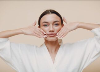 Rivitalizzante viso Revital.On: la natura restituisce ciò che il tempo sottrae Rivitalizzante viso Revital.On: la natura restituisce ciò che il tempo sottrae