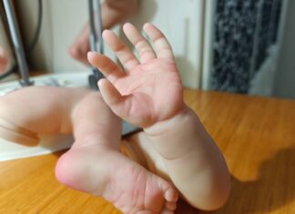 Quando nelle bambole reborn la pittura mottling non va bene Quando nelle bambole reborn la pittura mottling non va bene