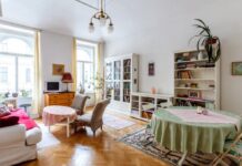 Mobili bianchi su pareti bianche, trucchi per dilatare lo spazio Mobili bianchi su pareti bianche, trucchi per dilatare lo spazio