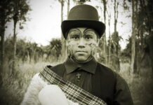 L’origine sacra del tatuaggio Maori: Storia leggende e il rituale del Moko tatuaggio Maori viso