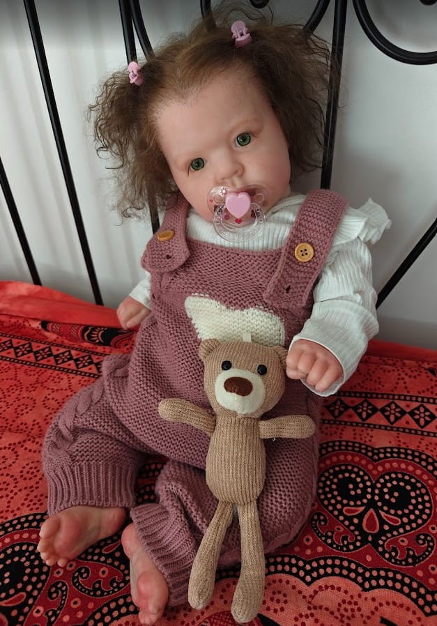 Toddler Crystal di Donna Rubert con body da 24