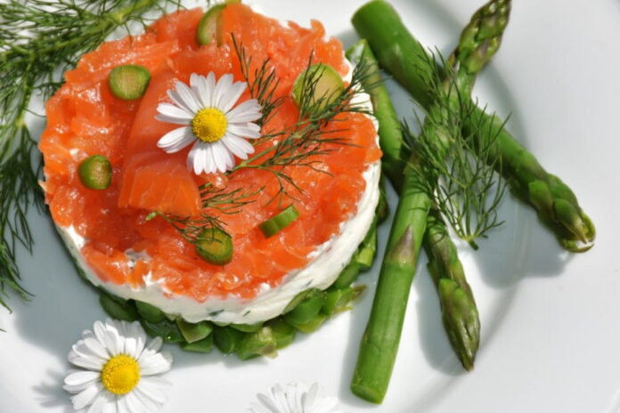 Tortino di asparagi e salmone