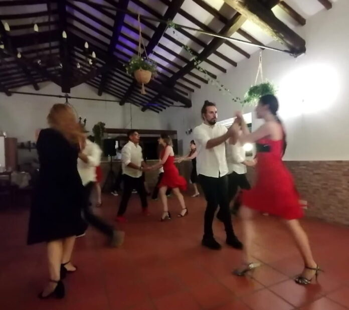 I primi passi di salsa cubana cosa fare e cosa non fare I primi passi di salsa cubana cosa fare e cosa non fare
